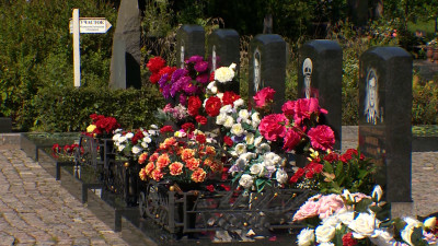 На Серафимовском кладбище почтили память экипажа подводной лодки «Курск»