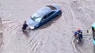 За несколько часов в Петербурге выпала почти месячная норма осадков