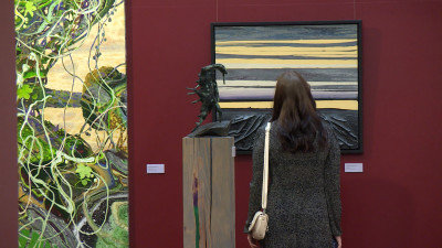 В ЦПКиО им. С. М. Кирова открылась выставка «Двоичность бытия: материя и дух»