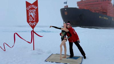 Петербургская гимнастка станцевала на Северном полюсе и поставила мировой рекорд
