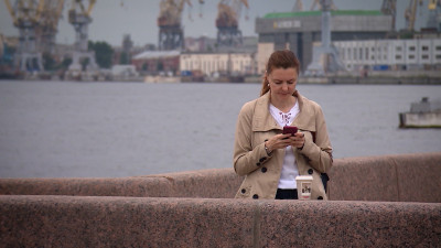 Роскомнадзор заявил об ограничении звонков в Telegram и WhatsApp* для защиты от мошенников