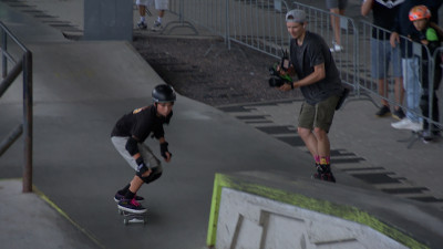 Лучшие скейтбордисты Петербурга соревновались на Кубке и чемпионате города у моста Бетанкура