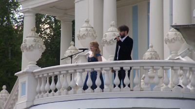 Фестиваль «Музыка балконов» открылся в Ораниенбауме