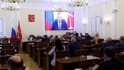 Рост доходов горожан, повышение рождаемости, развитие транспорта: Как работает социальная политика в Петербурге