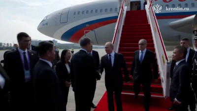 Владимир Путин прибыл в Китай