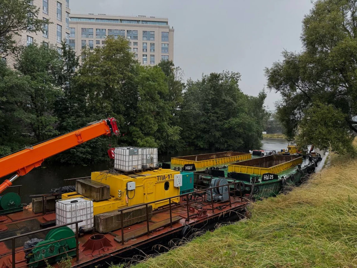 В Приморском районе приступили к масштабным работам по дноочистке Черной речки - tvspb.ru