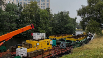 В Приморском районе приступили к масштабным работам по дноочистке Черной речки