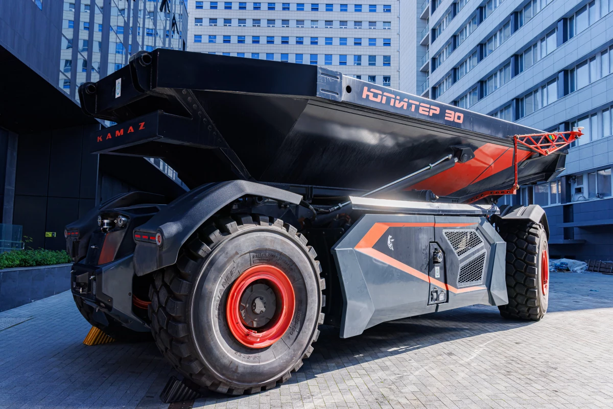 В МГТУ им. Н.Э. Баумана создан уникальный карьерный самосвал «Юпитер 30» совместно с ПАО «КАМАЗ» - tvspb.ru