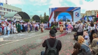 В Киришах продолжается празднование 98-летия Ленобласти: поздравить регион-сосед приехала делегация из Петербурга