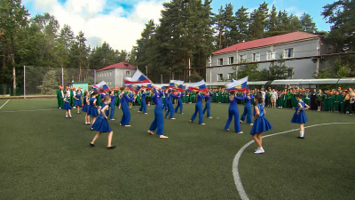 Как проходит лето мариупольских школьников в детском лагере «Дружных» в Петербурге