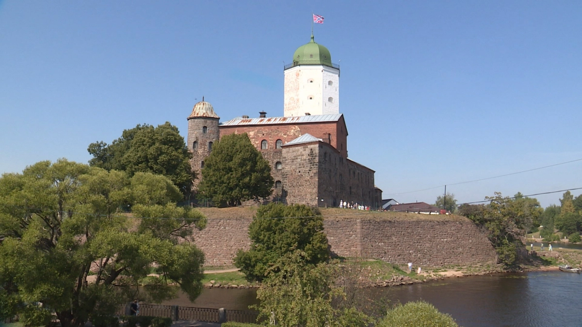 В кладке Фридрихсгамских ворот нашли возможные остатки выборгского собора францисканцев - tvspb.ru