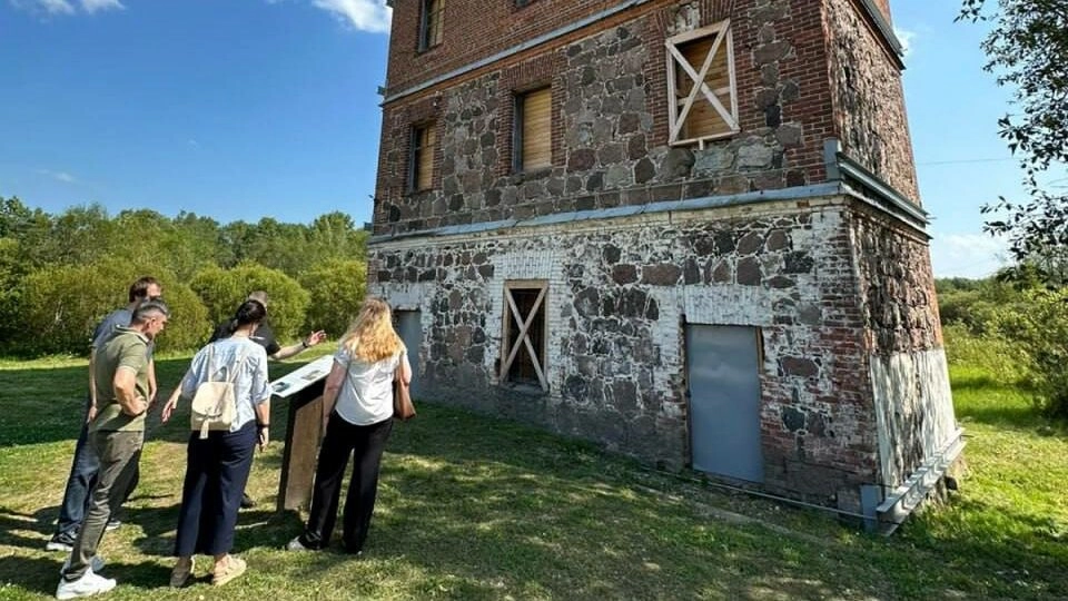 В Изваре законсервировали «Форелевую башню» - tvspb.ru