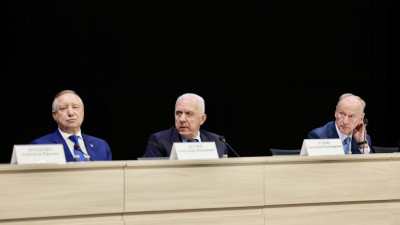 Александр Беглов: Петербург будет расширять партнерство между университетами, колледжами и предприятиями, чтобы выпускники сразу могли включаться в работу над сложными проектами