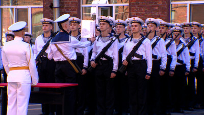 30 петербургских призывников пополнили ряды военнослужащих, продолжив работу на  «Северной верфи»