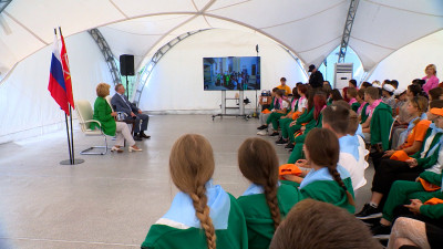 Цифровизация и развитие мегапроектов: какие задачи решал Александр Беглов на этой неделе