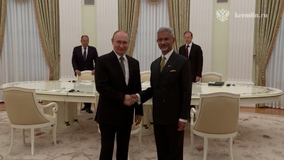 Владимир Путин встретился с главой МИД Индии