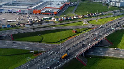 Транспорт, подготовка кадров, рост производства: какие направления вошли в рабочую повестку Александра Беглова на уходящей неделе