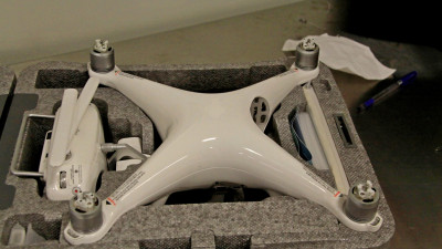 Пулковские таможенники передали военным изъятый у иностранца беспилотник