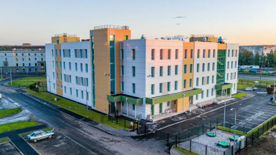 Александр Беглов: В Калининском районе построена новая детская поликлиника на 500 посещений в смену