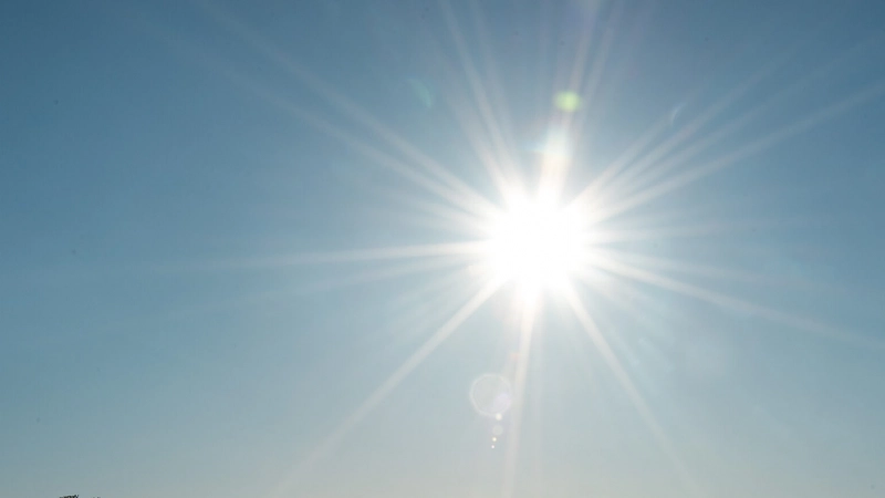 Протуберанец оторвался от поверхности Солнца утром 19 августа - tvspb.ru