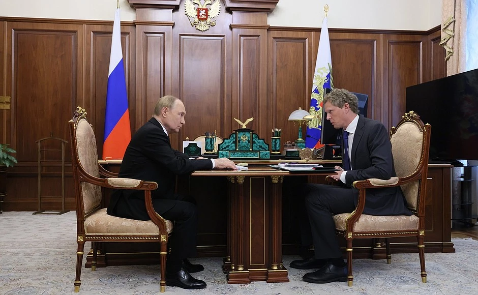 Владимир Путин встретился с руководителем ФНС - tvspb.ru