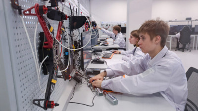 Александр Беглов: Судостроительный колледж первым в Петербурге обновлен по петербургскому стандарту