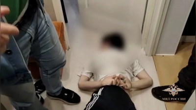 В Петербурге задержали двоих подозреваемых в пособничестве телефонным мошенникам — ущерб составил 6,5 млн рублей