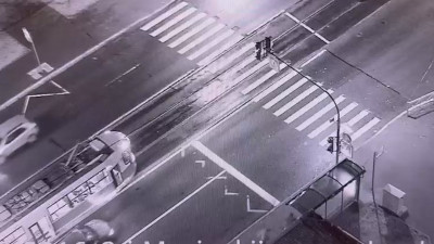 В Петербурге задержали мужчину, бросившего в трамвай бутылку — ущерб составил более 300 тыс. рублей