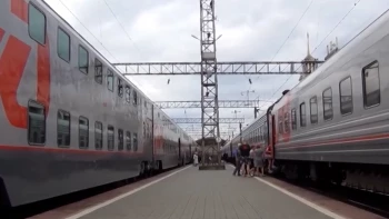 Задержки поездов «Таврия» и тысячи машин на пунктах досмотра на Крымском мосту: как россияне едут в отпуск на море