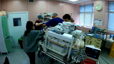 В Педиатрическом университете спасают жизнь новорождённой из Великого Новгорода