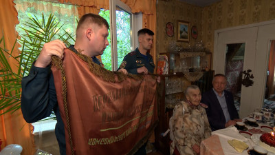 Губернатор Александр Беглов поздравил участницу Великой Отечественной войны Веру Вдовенкову со столетним юбилеем