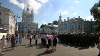 В Петербурге отмечают 190-летие со дня освящения Смольного собора