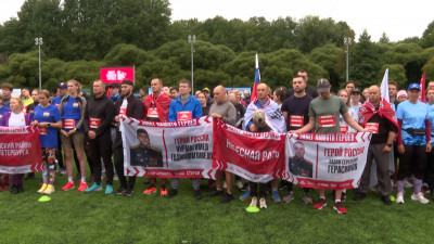 В Сестрорецке 60 команд приняли участие в  «Забеге памяти героев»