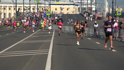 В Петербурге прошел полумарафон «Северная столица»