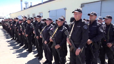 В Мариуполе в сводном отряде петербургской полиции состоялась смена личного состава