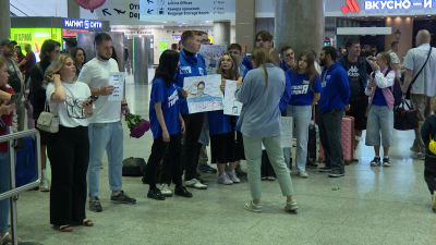 Как Петербург встретил победителей и призеров чемпионата мира по водным видам спорта, прошедшего в Сингапуре