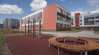 Накануне нового учебного года особое внимание в Петербурге уделяют детсадам и школам