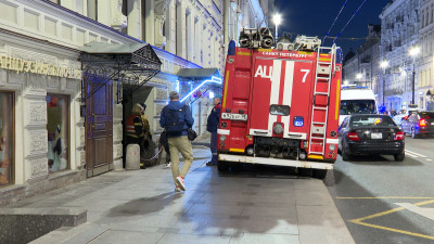 Уголовное дело, пострадавшие и мини-отель: что известно об обрушении в доме на Невском проспекте