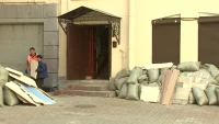 Установка опор и обстоятельств трагедии: специалисты продолжают работу на месте обвала на Невском проспекте