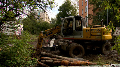 По поручению Александра Беглова ко Дню знаний на территориях образовательных учреждений обновили инженерные сети