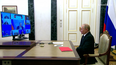 «Одно из важнейших направлений»: Владимир Путин обсудил с членами Совбеза, как осуществляется работа со странами СНГ