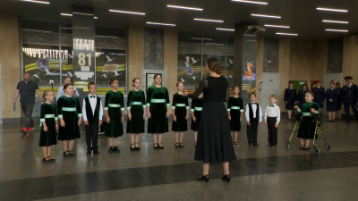 Песни памяти звучали на «Ладожской» в честь Дня окончания Ленинградской битвы