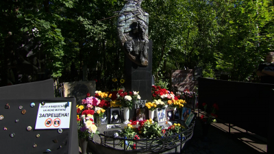 В Петербурге поклонники группы «Кино» почтили память Виктора Цоя