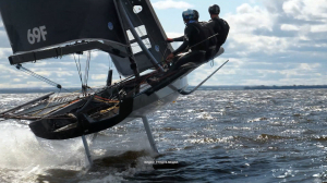 На гребне волны. В Санкт-Петербурге завершилась серия экстремальных гонок на суперскоростных яхтах с подводными крыльями