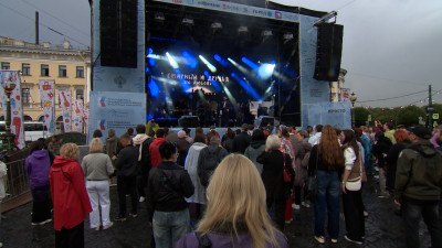 Музыкальный фестиваль «Ленинградские мосты» стартовал в Петербурге в десятый раз