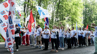 В Приморском парке Победы провели масштабный парад ко Дню физкультурника