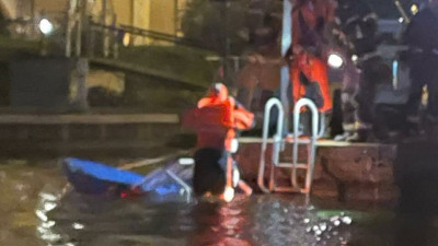 В акватории Большой Невки затопило катер  —  трое пассажиров госпитализированы