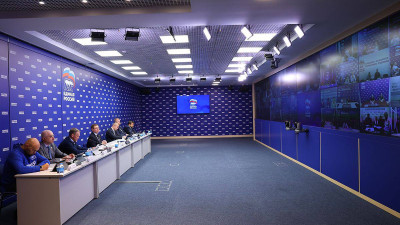 Работа со сторонниками, реализация партпроектов, подготовка к выборам: Владимир Якушев поставил задачи региональным отделениям «Единой России»