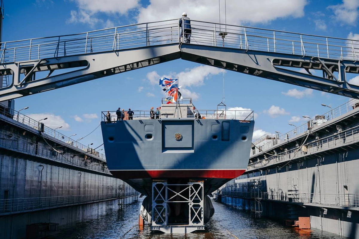 Александр Беглов принял участие в церемонии спуска на воду фрегата «Адмирал Амелько» - tvspb.ru