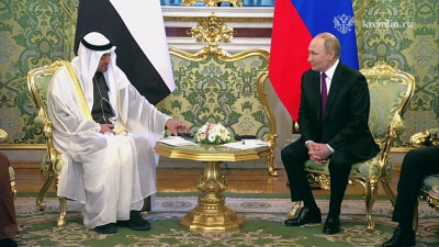В Кремле начались российско-эмиратские переговоры Владимира Путина и Мухаммеда Бен Заида Аль Нахайяна